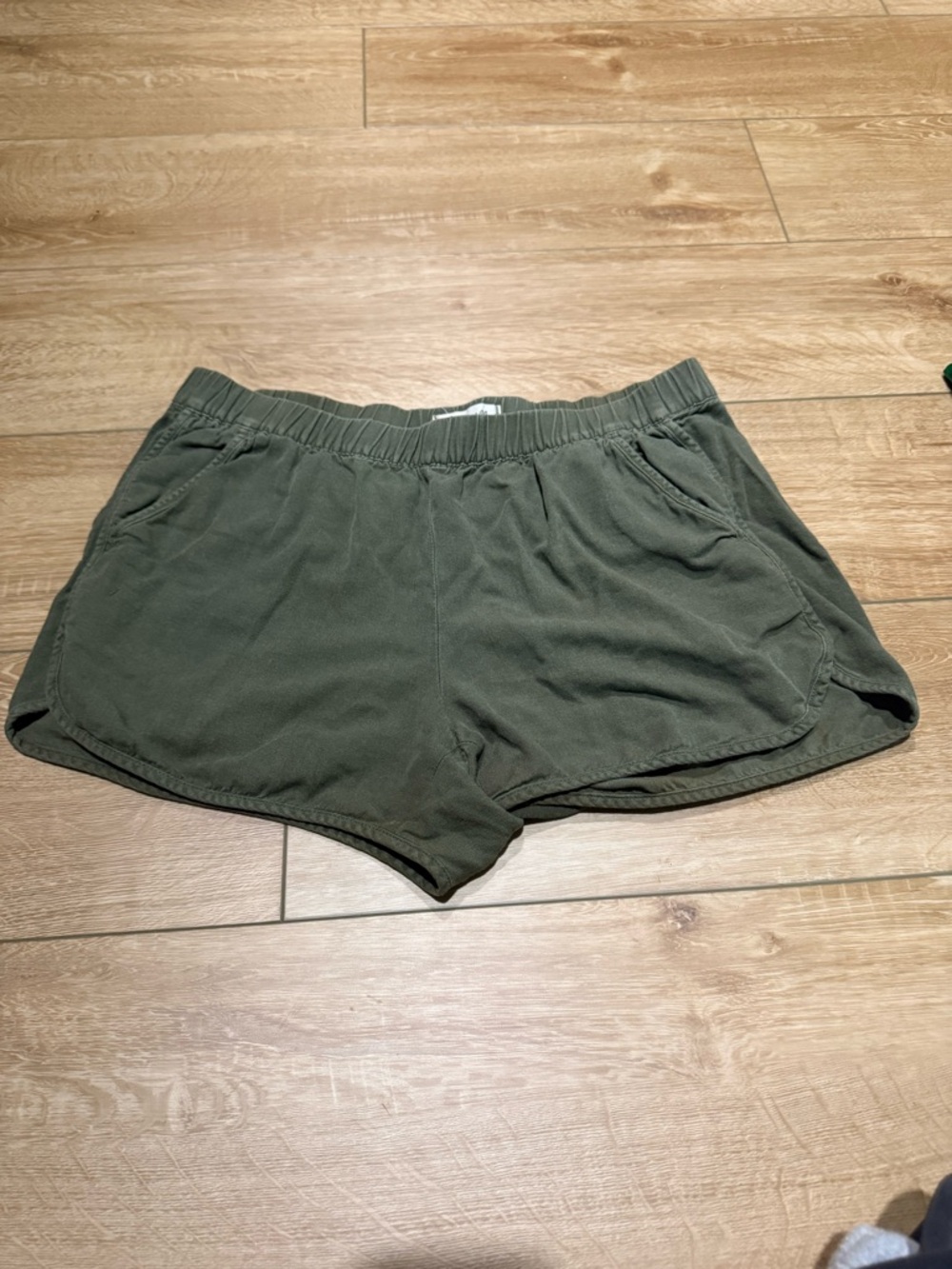 Madewell Olive Green Athletic Lounge Shorts